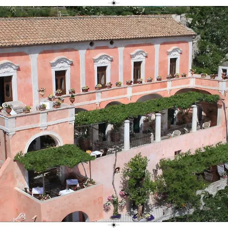 - San Giacomo Vila