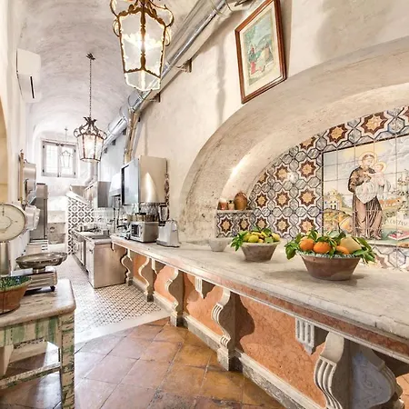 Amore Rentals - Villa San Giacomo