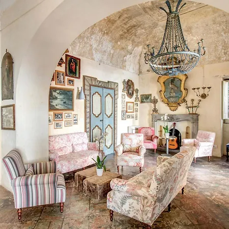 - San Giacomo Villa *