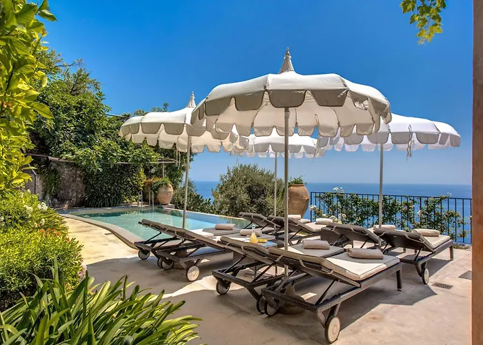 - San Giacomo Вилла